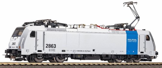 21669 PIKO - Elektrická lokomotiva BR 186 "Railpool"